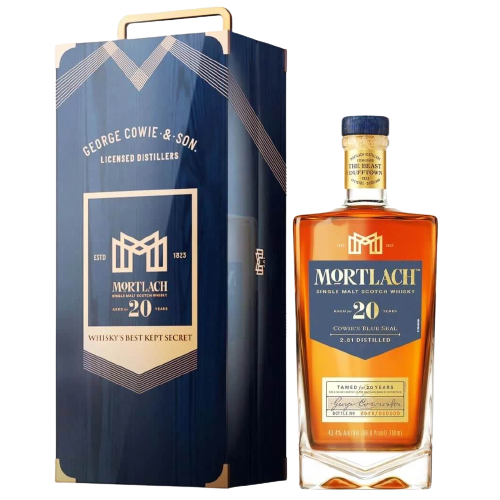 Mortlach 20 sở hữu một màu vàng hổ phách đậm đà, rượu mang sự nhẹ nhàng đầy tươi mới gây ấn tượng người nhìn