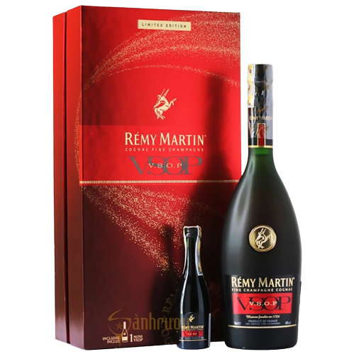 Remy Martin V.S.O.P với những nguyên liệu được chọn lọc và hòa phối tinh tế sẽ lan tỏa rất nhẹ nhàng trong từng ngụm rượu.